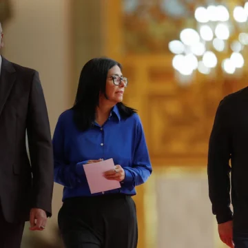 U.S. Held Secret Talks With Venezuela’s Interior Minister Cabello Ahead of Maduro Raid