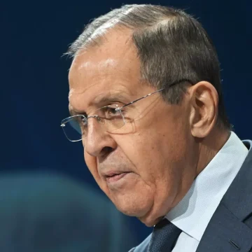 Lavrov: Russian Oil Companies Are Being Forced to Leave Venezuela