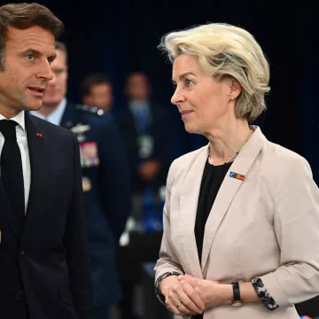 Critical Meeting Ahead of EU Summit: Von der Leyen Meets with Macron