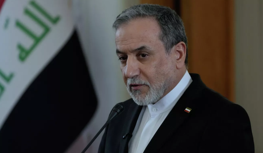 Araghchi: Strait of Hormuz reopened