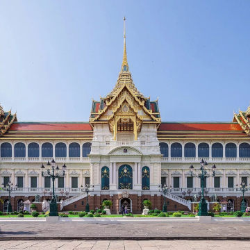 tai-pet Thai politician Thongsri: We may buy Russian oil for stability