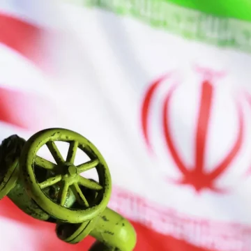 Iran denies reports of U.S. ships passing through the Strait of Hormuz