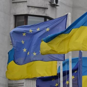 ak-uk EU and Ukraine Sign Memorandum of Understanding for €90 Billion Loan