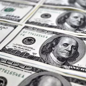 Debt alarm in the U.S.: National debt surpasses the economy