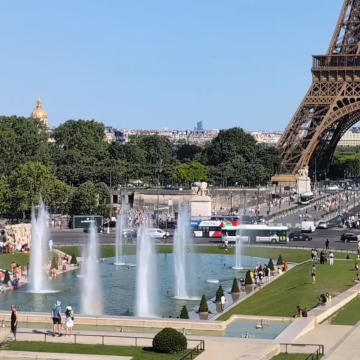 frns The alert level has been raised to orange in eight provinces hit by the heatwave in France