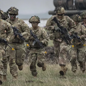 nato-askeri NATO Military Committee Chair: We Will Deploy More Forces to Europe’s Eastern Flank