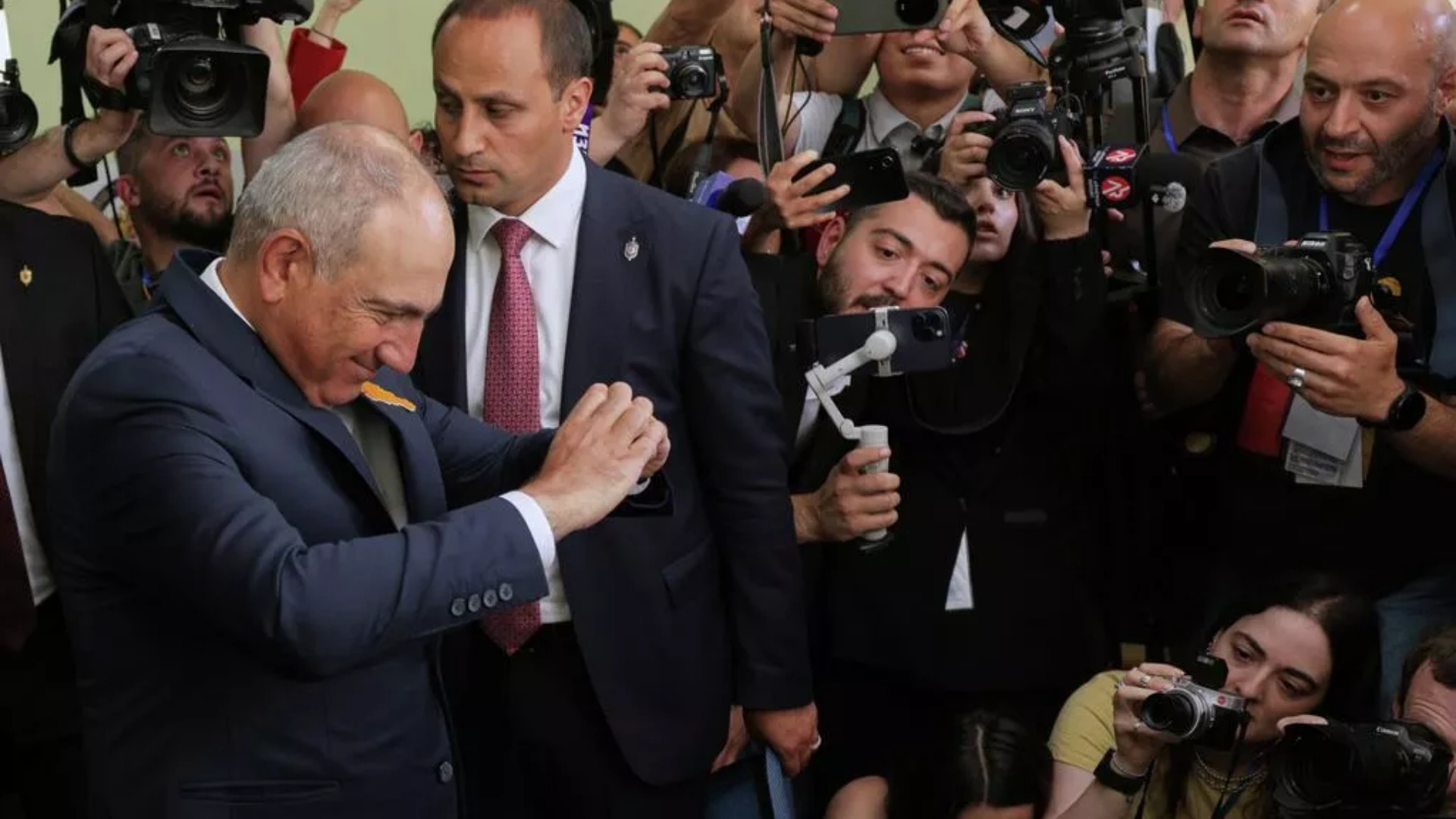 pasinyan Armenian Prime Minister Pashinyan Announces Election Victory