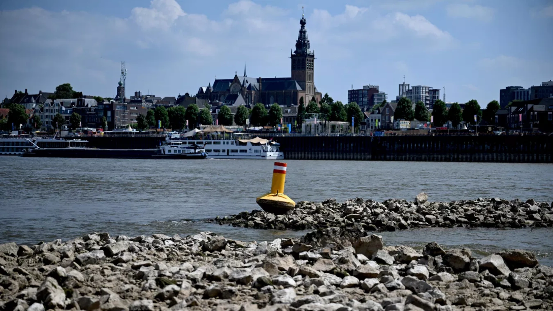 hollanda-su Water Shortage Declared in the Netherlands
