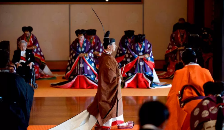 Japan Revises Imperial House Law Amid Declining Number of Male Heirs